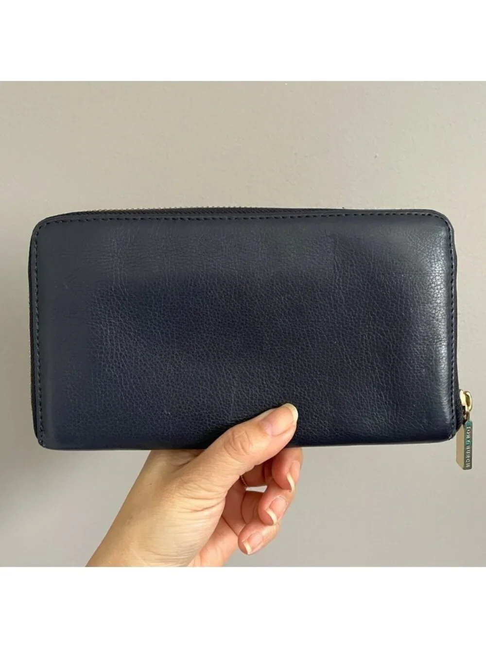 Tory Burch Blue Stacked T Continental Long Wallet - zips around!